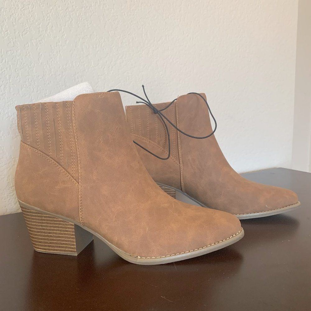 a.n.a Womens Delco Block Heel Booties